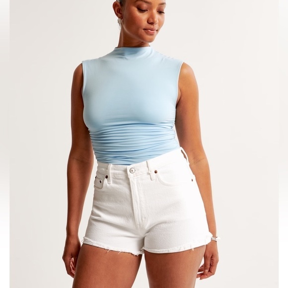 Abercrombie & Fitch Curve Love High Rise Mom Short 37/24 NWT - Picture 11 of 11
